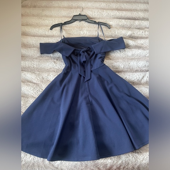 City triangles dress - Picture 2 of 4